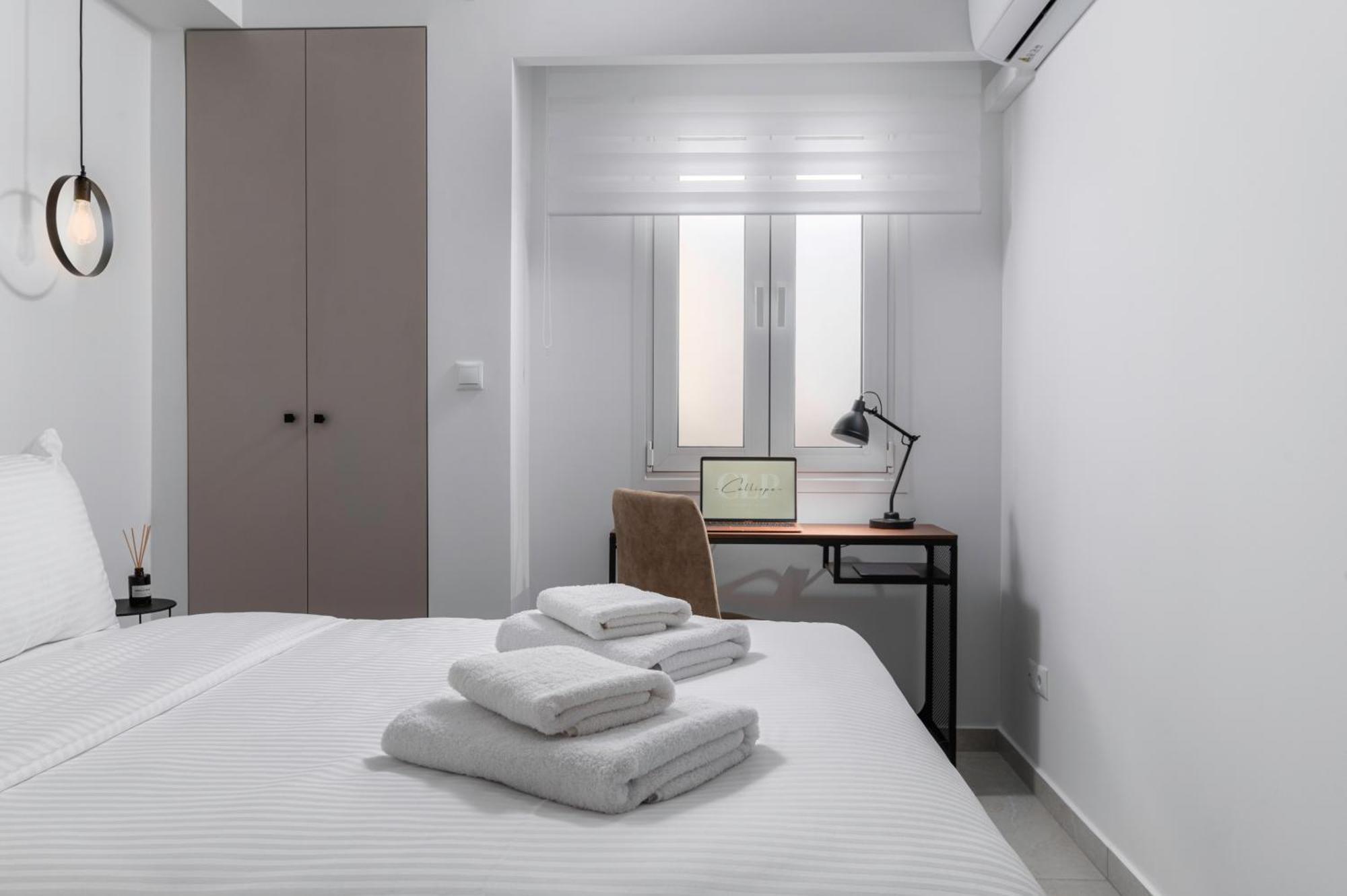 Apartment Calliope Luxury Loft With Backyard