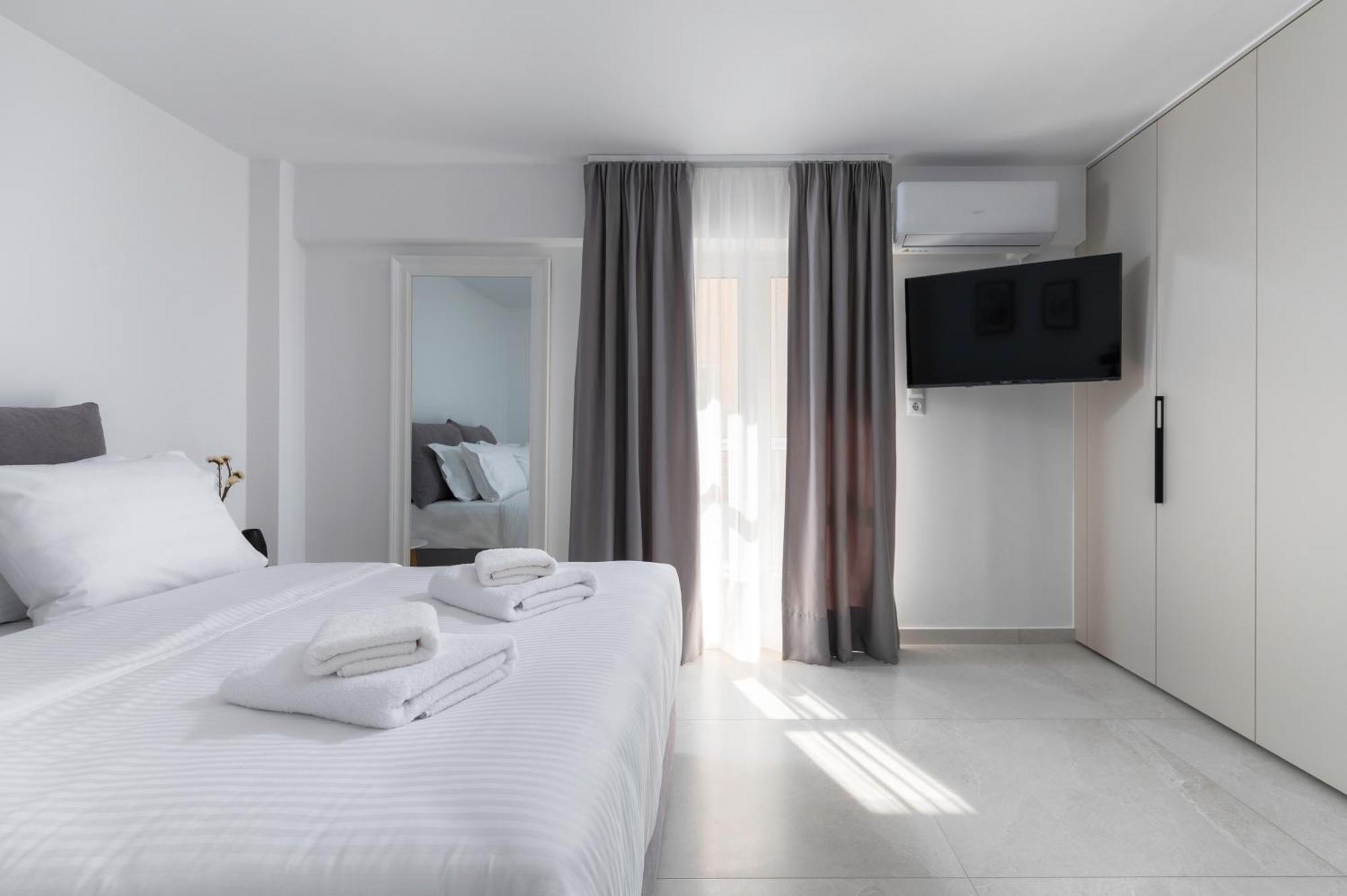 Calliope Luxury Loft With Backyard Apartment *